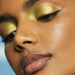 Bite-Size Eyeshadow