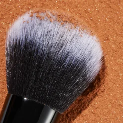 Flawless Face Brush