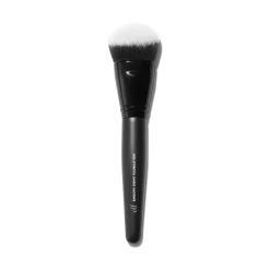 Smooth Swipe Foundation Brush
