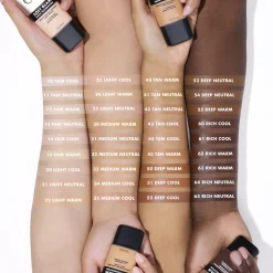 Soft Glam Satin Foundation