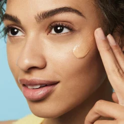 Suntouchable Whoa Glow SPF 30